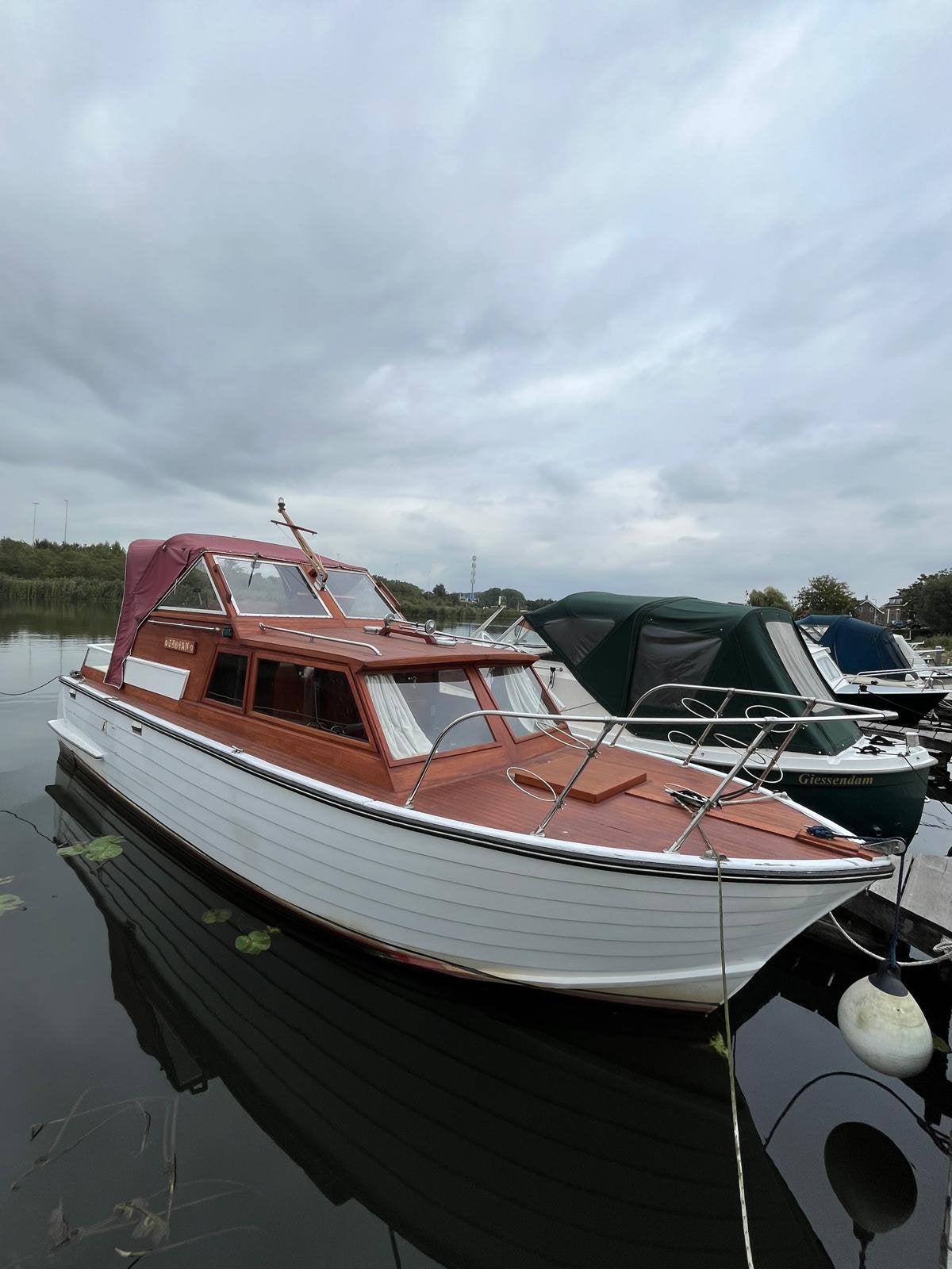 Mooie klassieke Trojan Express, Watersport en Boten, Ophalen, Gebruikt, Keuken, Diesel