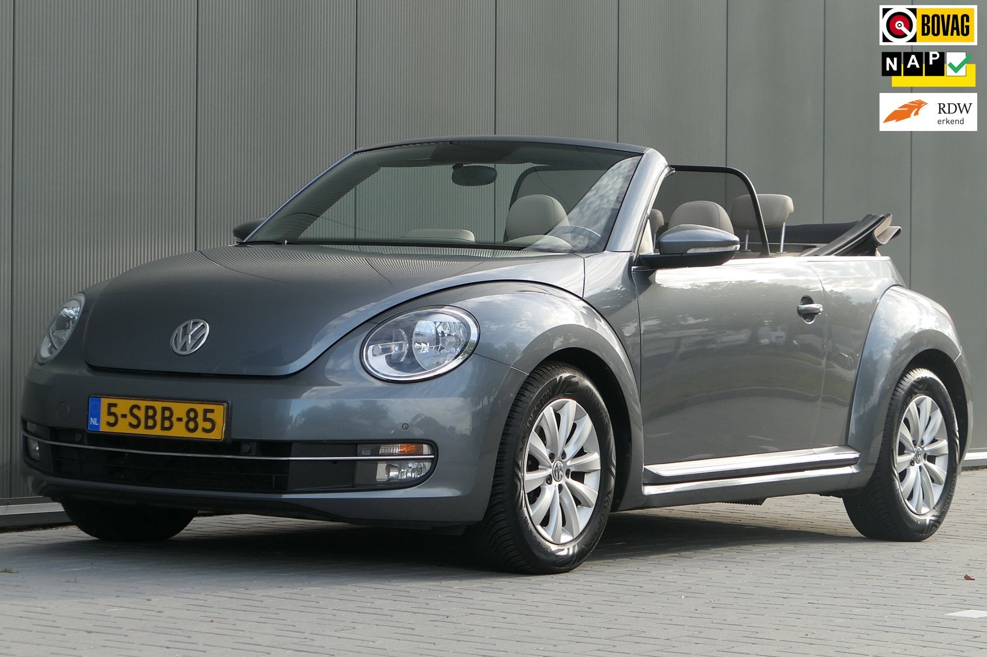 Volkswagen Beetle Cabriolet 1.2 TSI Design BlueMotion NAP Le, Auto's, Voorwielaandrijving, Euro 5, Traction-control, Gebruikt