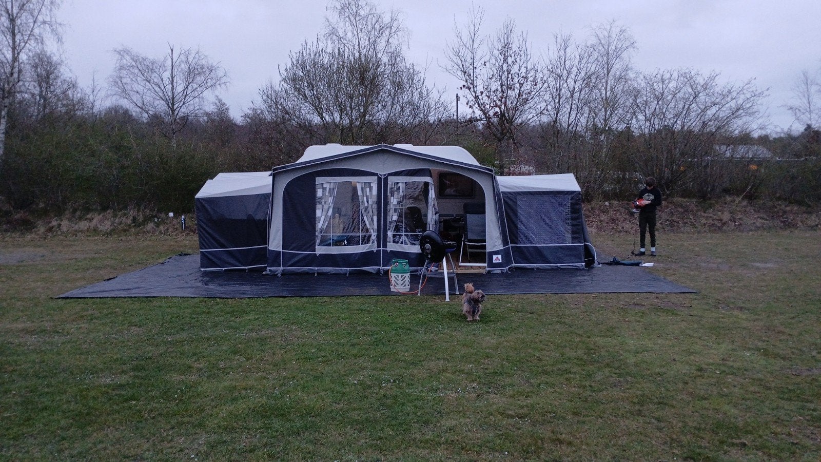Ruime voortent met 2x uitbouw voor caravan omloopmaat 9, Ophalen of Verzenden, Gebruikt, Polyester, Overige merken