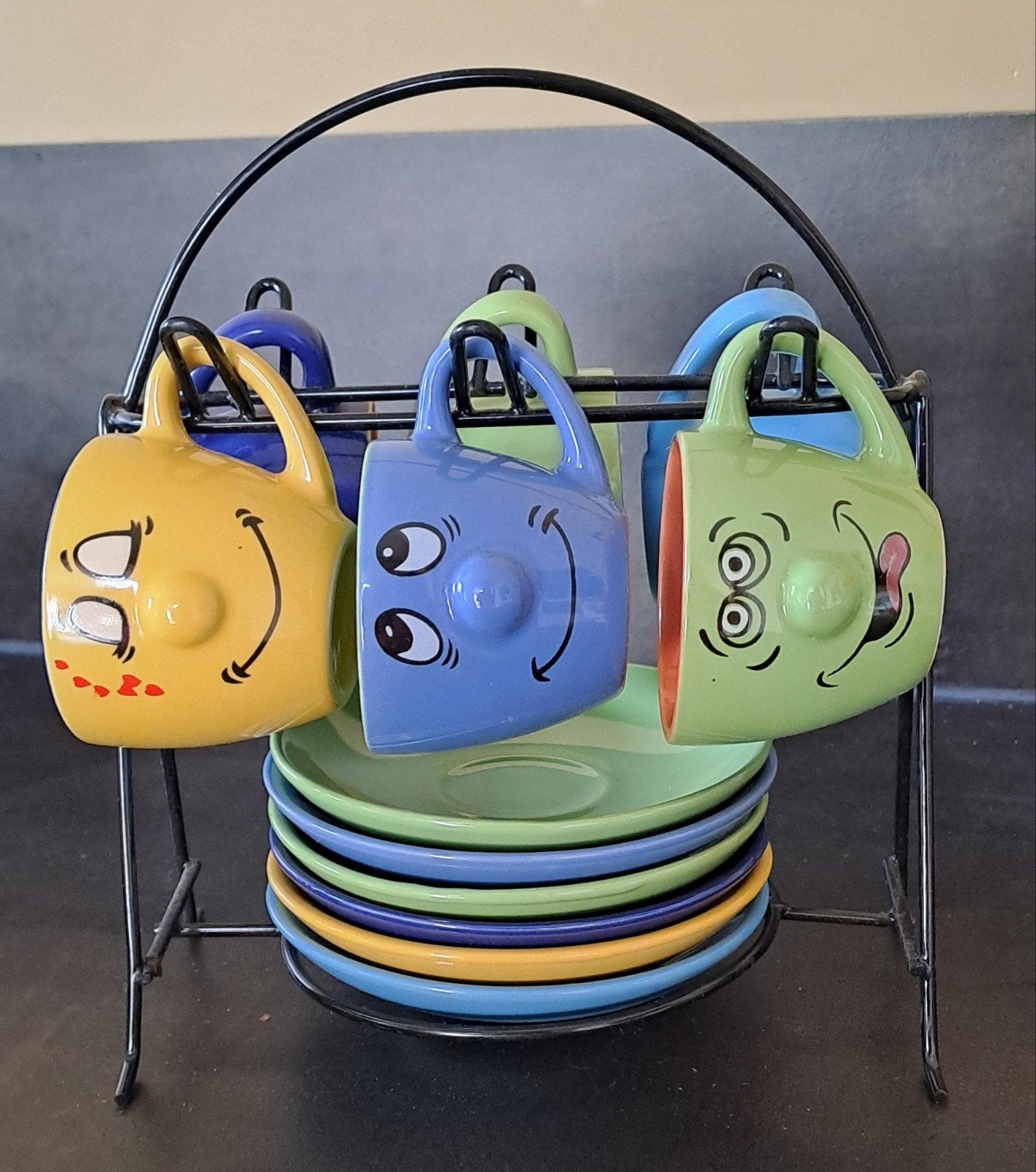 Leuke koffiekopjes met schotels en houder - 6 stuks, Keramiek, Nieuw, Ophalen of Verzenden, Modern
