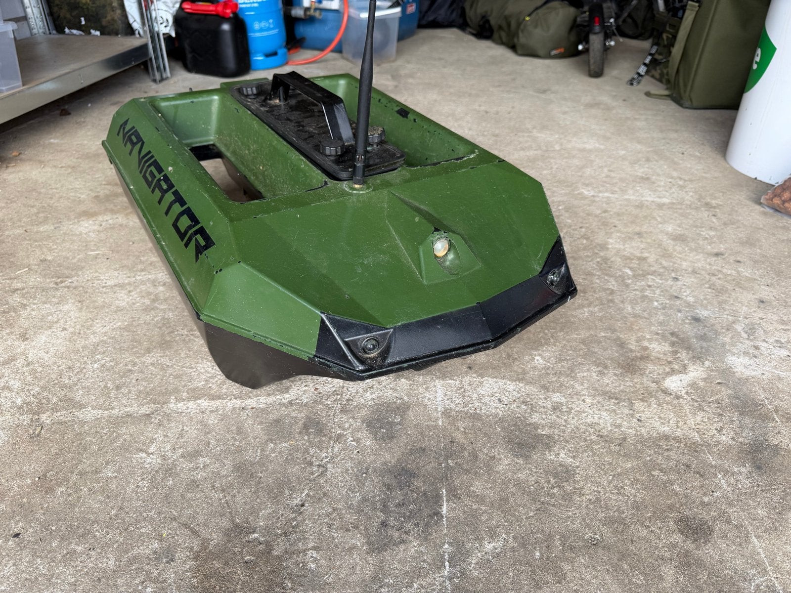 Voerboot Navigator met dieptemeter en afstandsbediening, Watersport en Boten, Hengelsport | Algemeen, Ophalen of Verzenden, Gebruikt