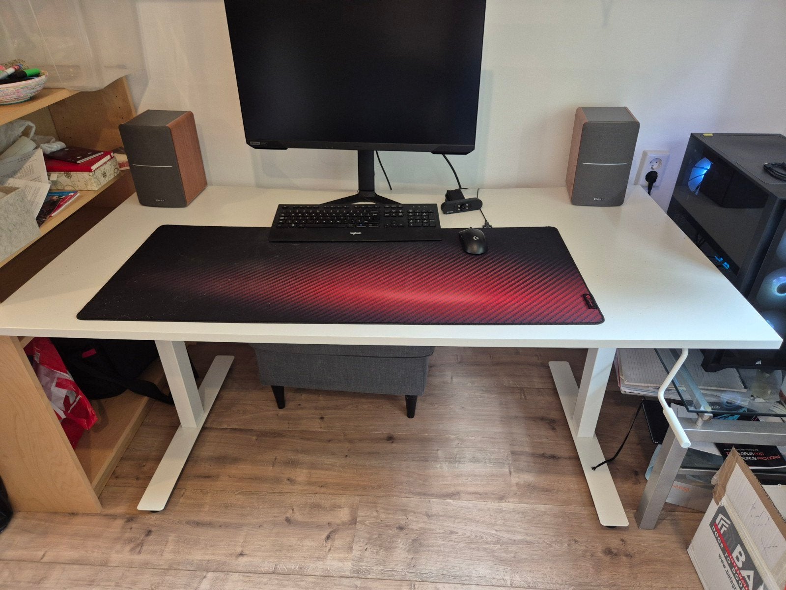 IKEA Skarsta /Trotten zit-sta Bureau - handmatig verstelbaar, Ophalen, Zit-sta bureau, Gebruikt, Spaanplaat of MDF