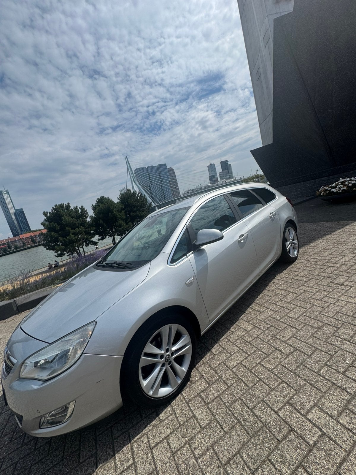 Opel Astra 1.4 Turbo 88KW Sports Tourer 2011 Grijs, Auto's, Voorwielaandrijving, Euro 5, Zwart, 4 cilinders