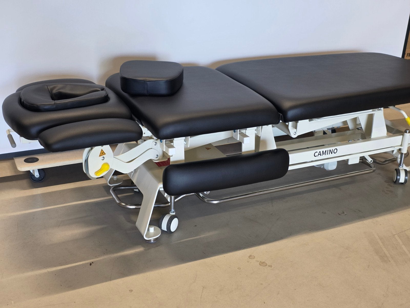 Massagetafel elektrisch + gratis massagetafel koffermodel, Ophalen of Verzenden, Nieuw, Massagetafel