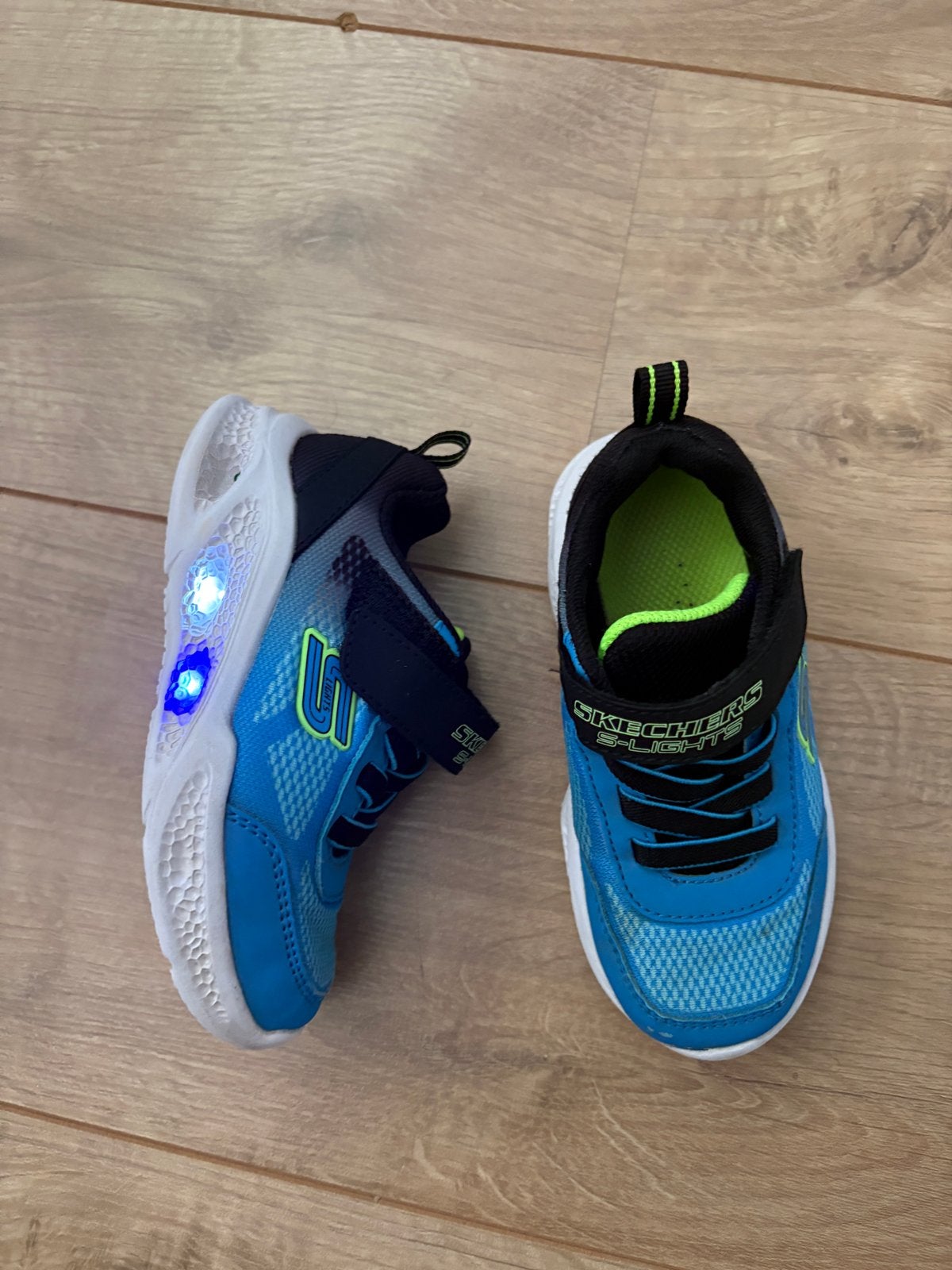 Skechers S-Lights Jongens Sportschoenen - Maat 27, Verzenden, Gebruikt, Jongen, Sportschoenen