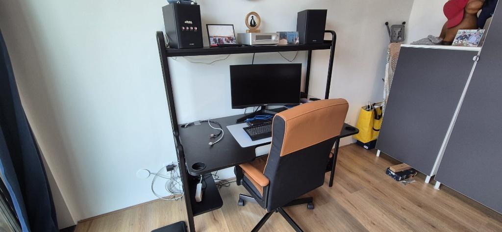 Bureau Fredde, Huis en Inrichting, Bureaus, Zwart, Opzetstuk, Gebruikt, Hout