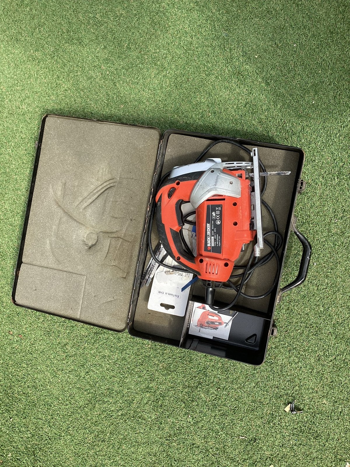Black & Decker Decoupeerzaag met Koffer - Zo goed als nieuw, Ophalen, Decoupeerzaag, 600 tot 1200 watt, Zo goed als nieuw
