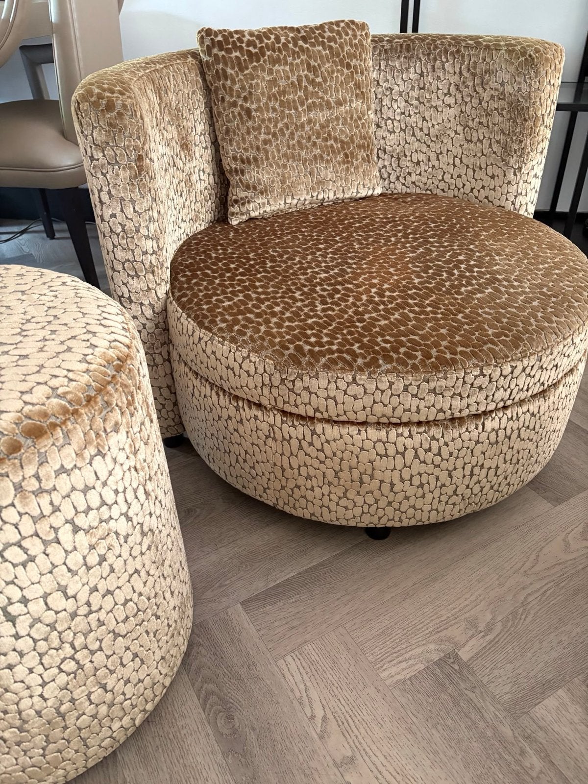 Keijser & Co fauteuil met poef, Huis en Inrichting, Fauteuils, Ophalen, Gebruikt, Stof, 75 tot 100 cm
