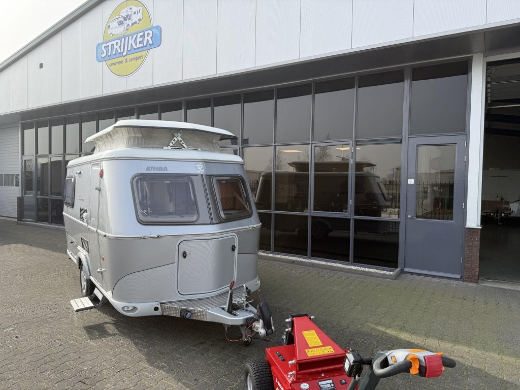 Eriba Touring Triton 420 GT Silver Langslaper + WC BJ 2017, Caravans en Kamperen, Caravans, Standaardzit, Tot en met 2, Bedrijf