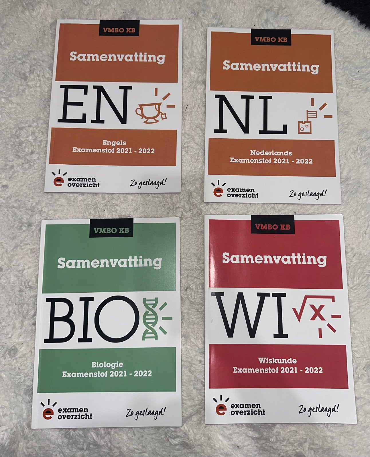 ExamenOverzicht VMBO KB Engels Nederlands Biologie Wiskunde, Boeken, Schoolboeken, Ophalen of Verzenden, Zo goed als nieuw, VMBO