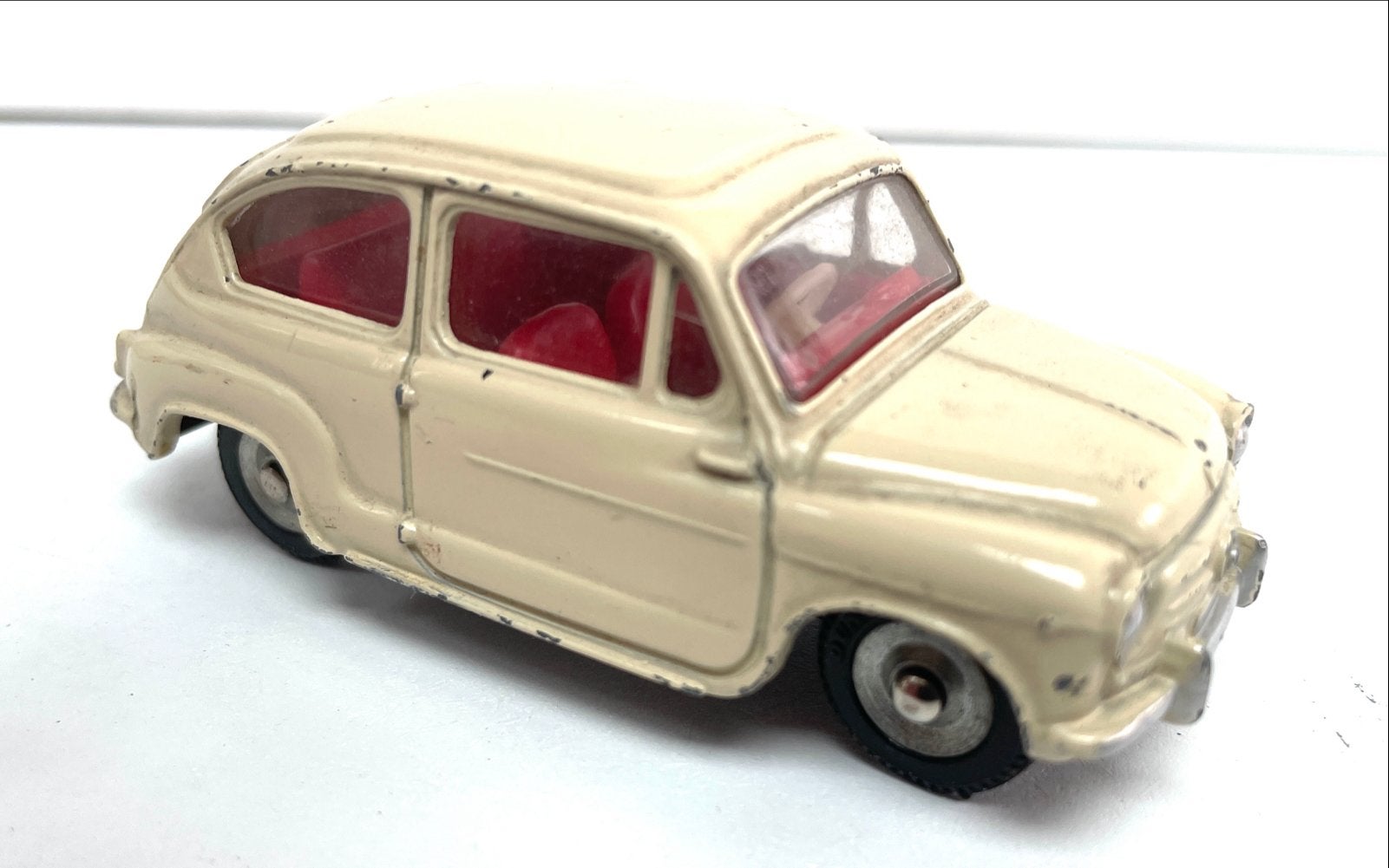 Dinky Toys Fiat 600 - Vintage Speelgoedauto, Antiek en Kunst, Antiek | Speelgoed, Ophalen of Verzenden