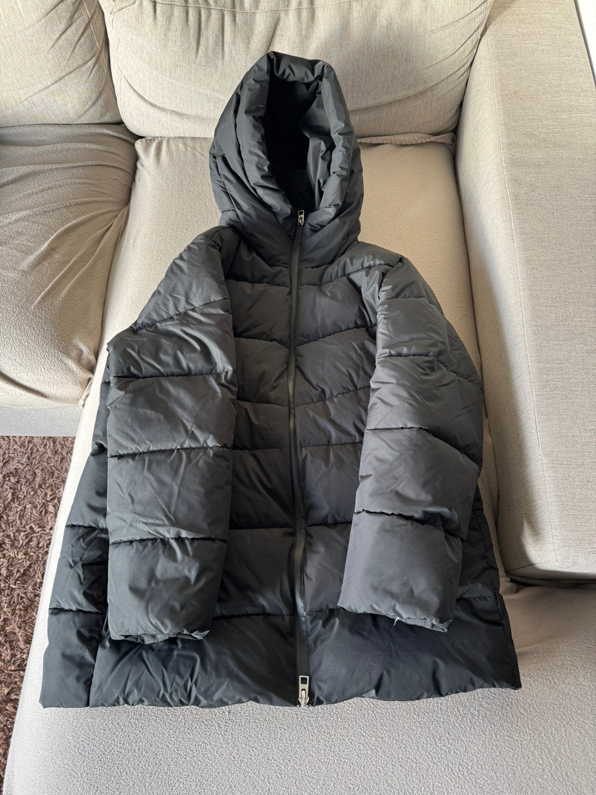 Zwarte winterjas, Ophalen of Verzenden, Zo goed als nieuw, Maat 52/54 (L), Zwart