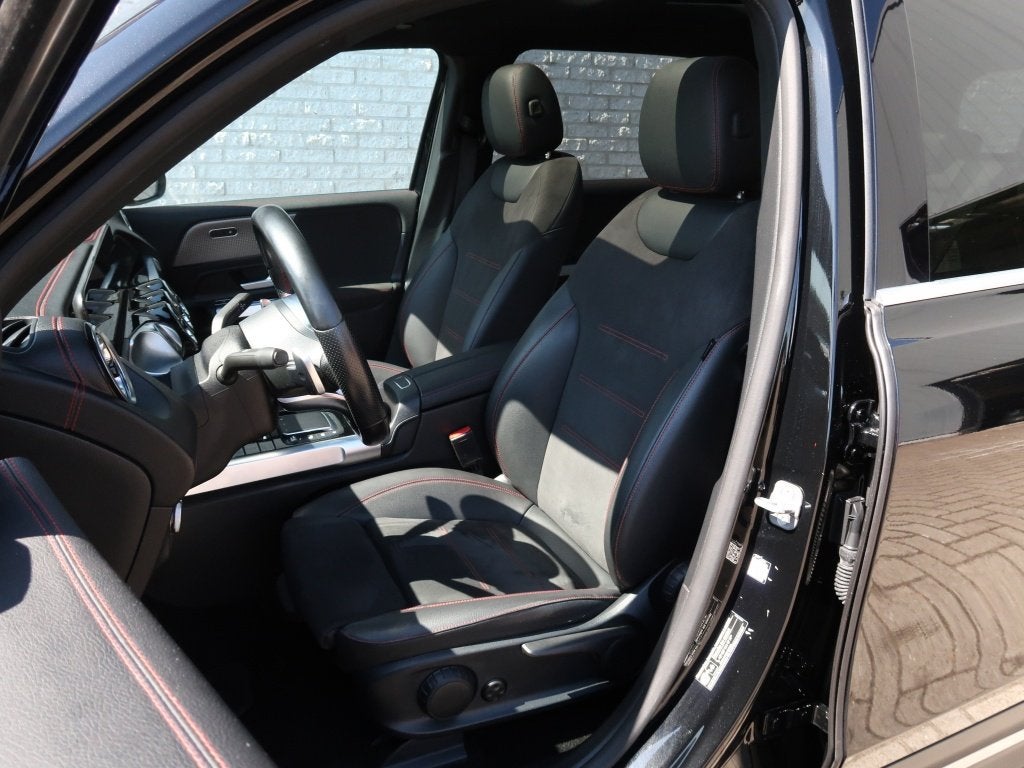 Mercedes-Benz EQB EQB 250+ AMG Line | Camera | Panoramadak |, 12 maanden, 0 cilinders, Gebruikt, 71 kWh