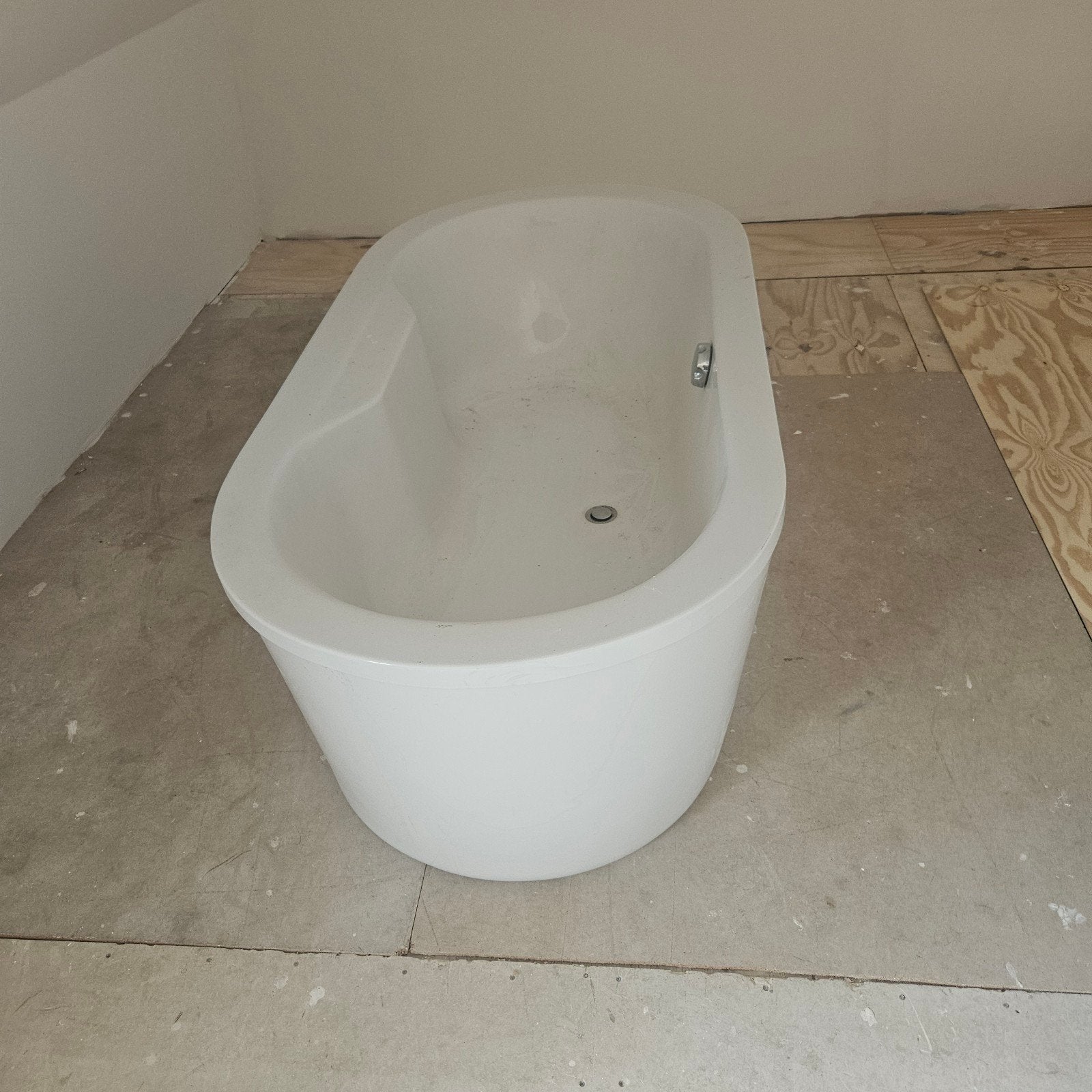 Wit diep vrijstaand bad - Zo goed als nieuw, Doe-het-zelf en Verbouw, Ophalen, Zo goed als nieuw, Bad