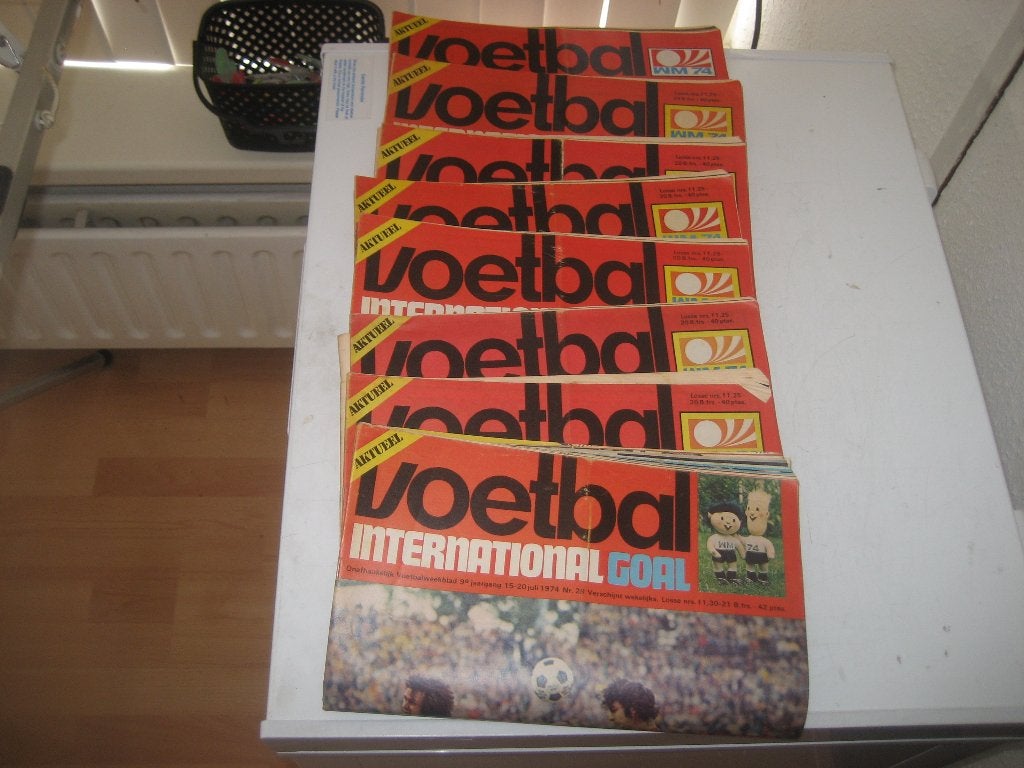 wk1974 johan cruijff , neeskens magazines, Ophalen of Verzenden, 1960 tot 1980, Nederland, Tijdschrift