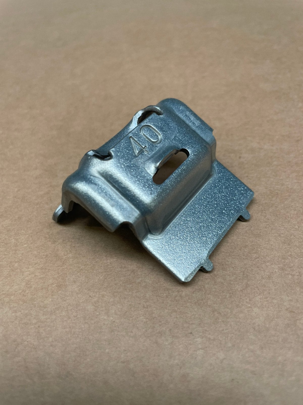 Esdec Flatfix Eindklem 40mm, Ophalen of Verzenden, Nieuw, IJzer, Overige typen