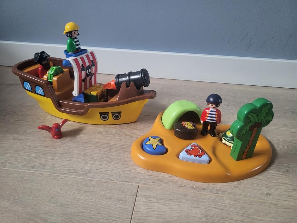 Playmobil 123 / junior piratenschip en pirateneiland, Ophalen