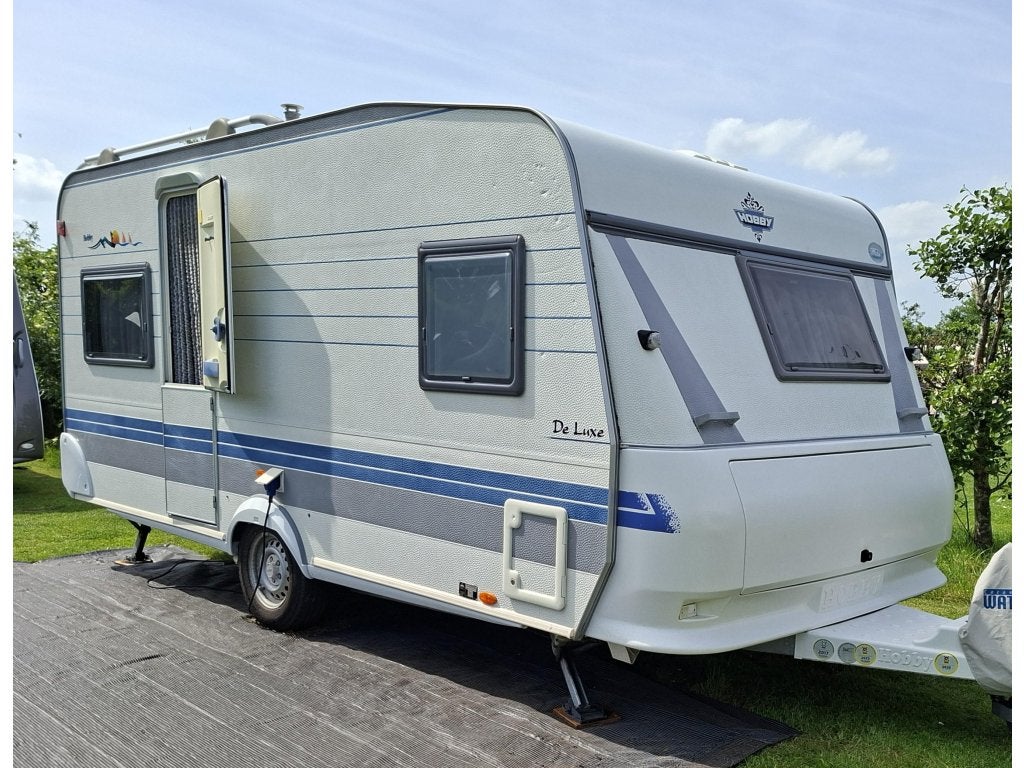 Hobby De Luxe 460 UFE, Caravans en Kamperen, Caravans, Overige typen, Hobby, Bedrijf, 750 - 1000 kg