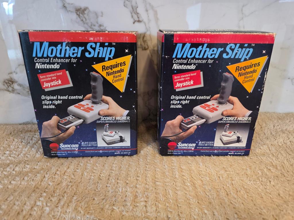 2x Mother Ship joystick voor Nintendo NES in doos, Ophalen of Verzenden, Gebruikt, Met 2 controllers