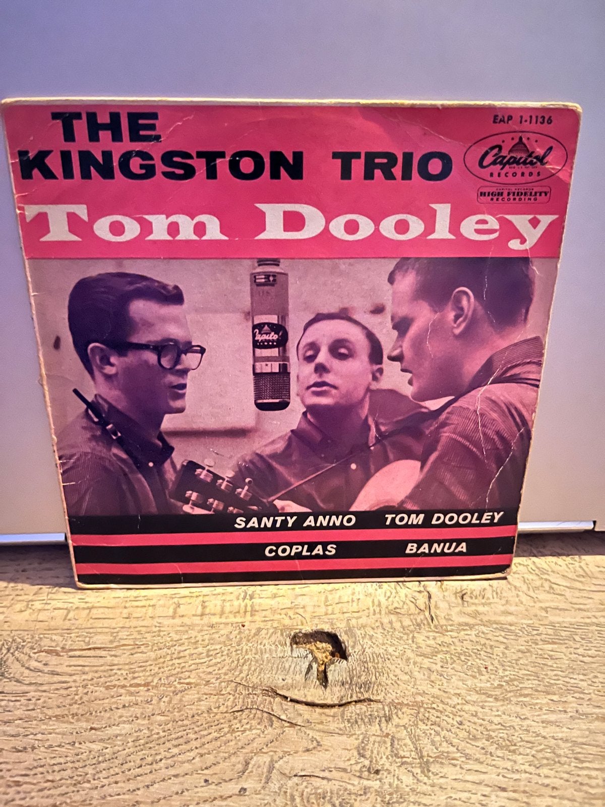 EP - The Kingston Trio - Tom Dooley - Capitol Records, Gebruikt, 7 inch, Ophalen of Verzenden, Pop