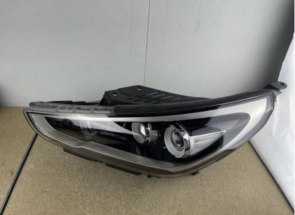 Hyundai I30 Full LED koplamp links, Niet ingevuld, Gebruikt, Niet ingevuld, Ophalen of Verzenden
