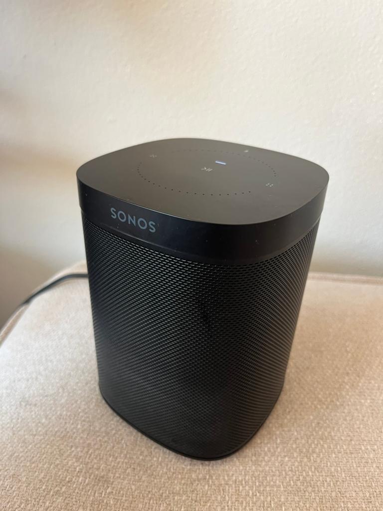 Sonos One gen 2 - zgan, Ophalen of Verzenden, Zo goed als nieuw, Sonos, Minder dan 60 watt