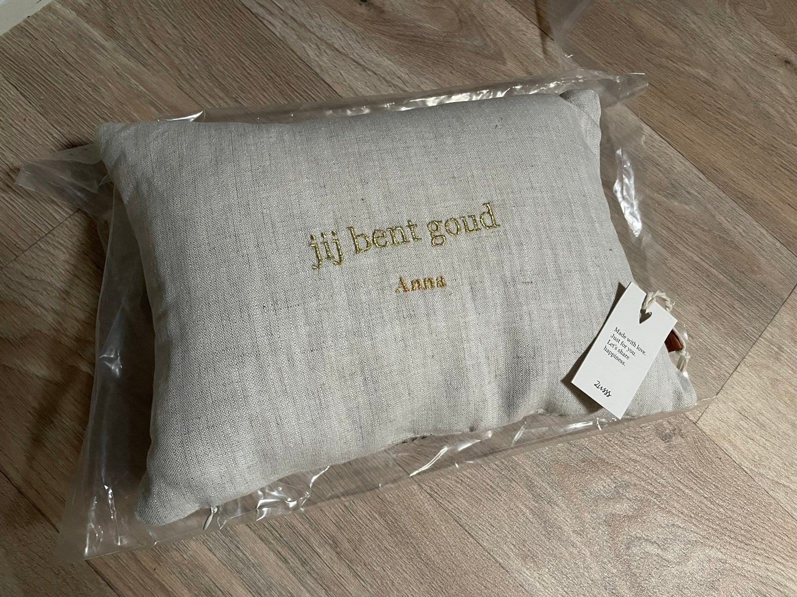 Zusss sierkussen 'Jij bent goud' - 35x25 cm, Ophalen, Zusss, Beige, Met print