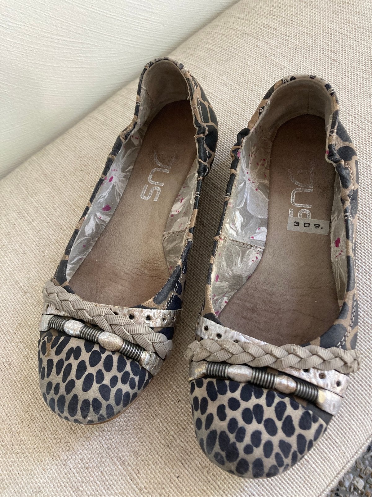 Ballerinas mjus maat 37, Kleding | Dames, Schoenen, Ophalen of Verzenden, Gedragen, Sneakers of Gympen