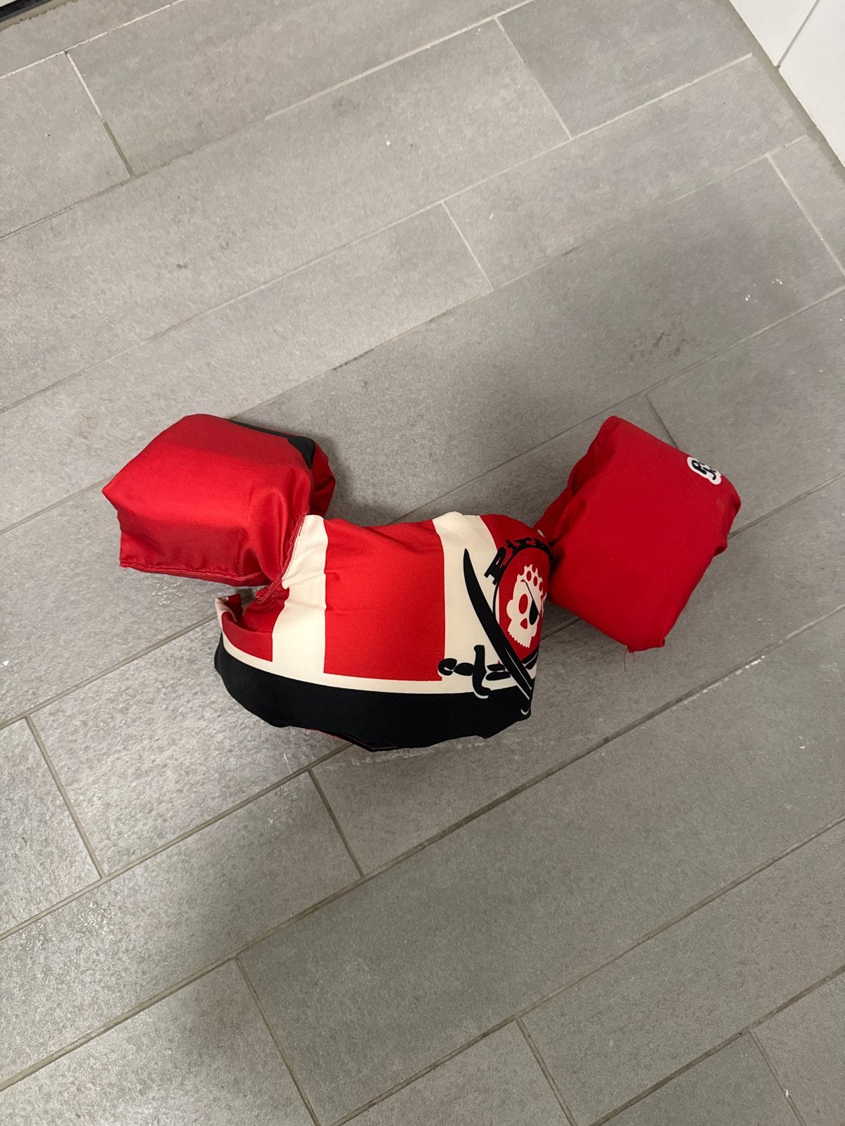 Puddle Jumper zwemvest - Piraten design (15-30kg), Ophalen, Gebruikt