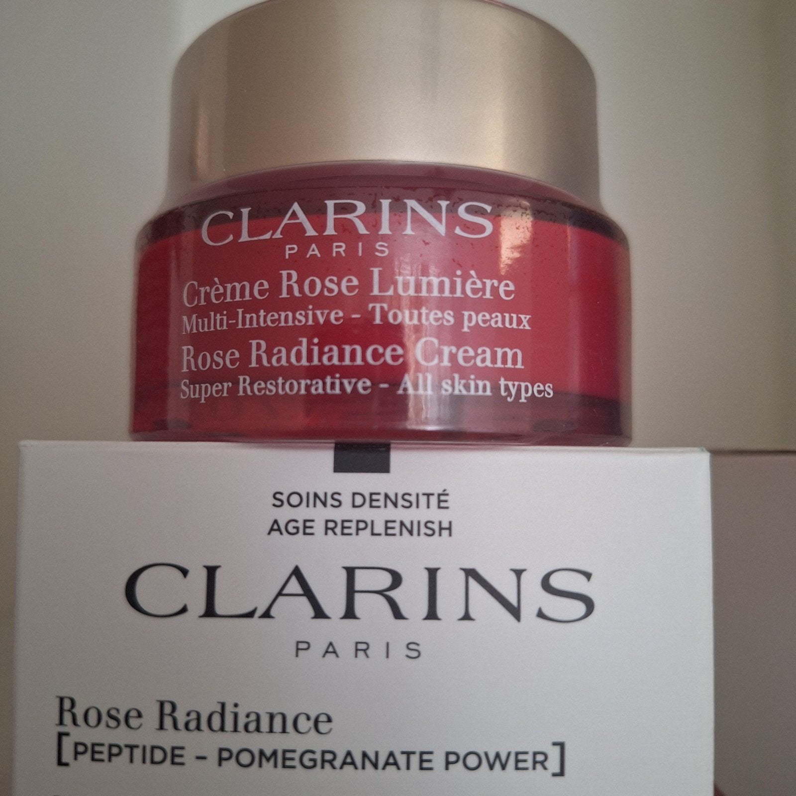 Clarins Rose Radiance Cream - Super Restorative, Ophalen of Verzenden, Nieuw, Gehele gezicht, Verzorging
