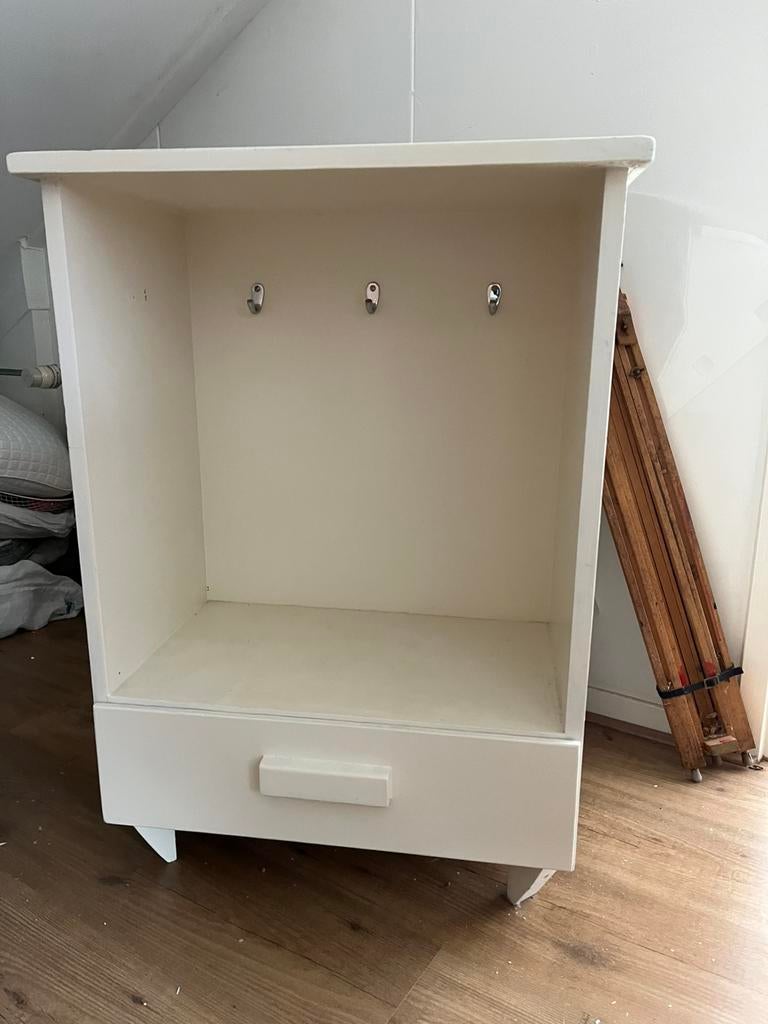 Poppen kledingkastje, Ophalen, Gebruikt, Babypop
