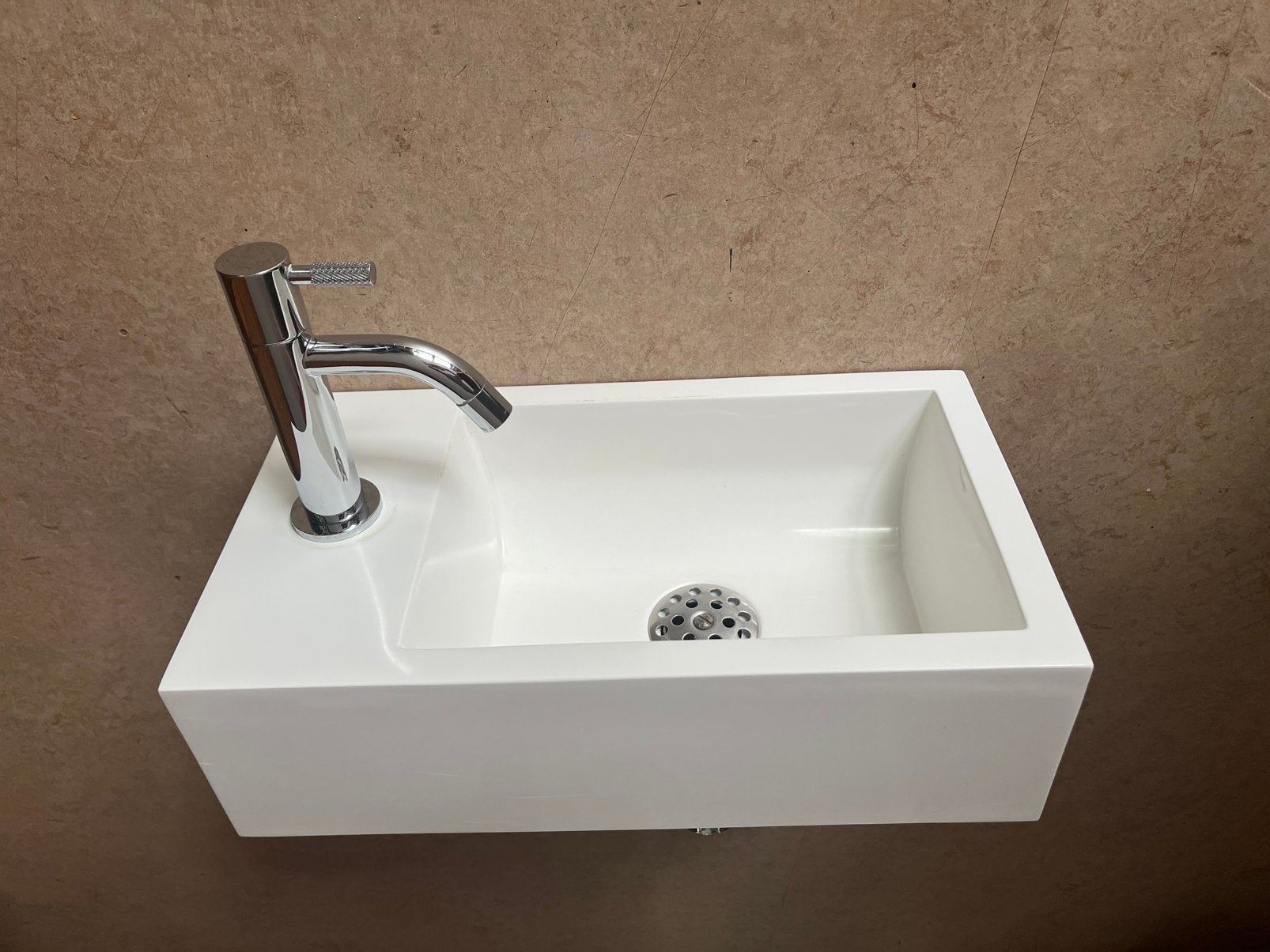 Design fonteinset, inclusief kraan (merk Clou) en sifon, Ophalen, Gebruikt, Chroom, Wastafel