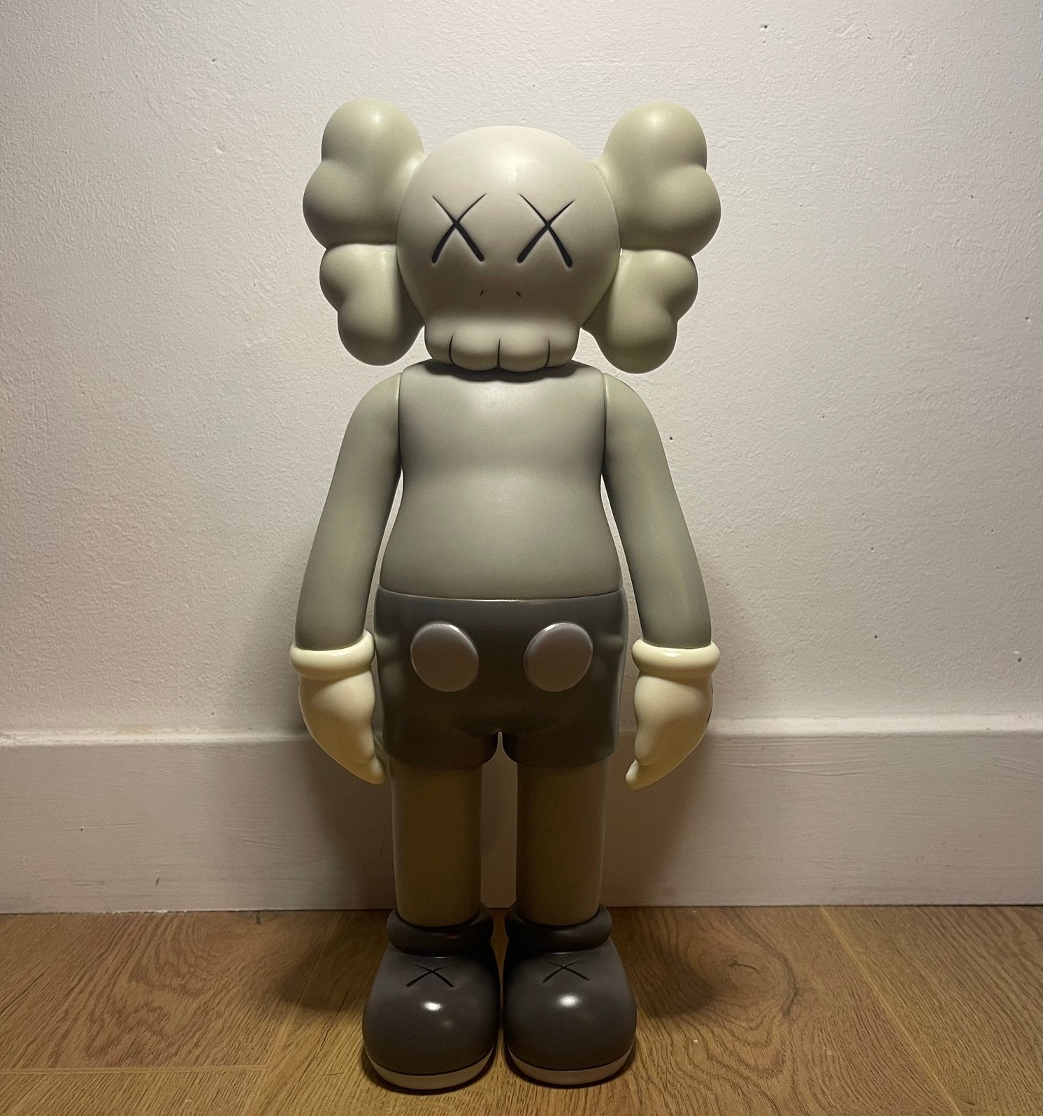 KAWS Five Years Later Companion Grey 2018 Open Edition  doos, Ophalen of Verzenden, Pop/figuur