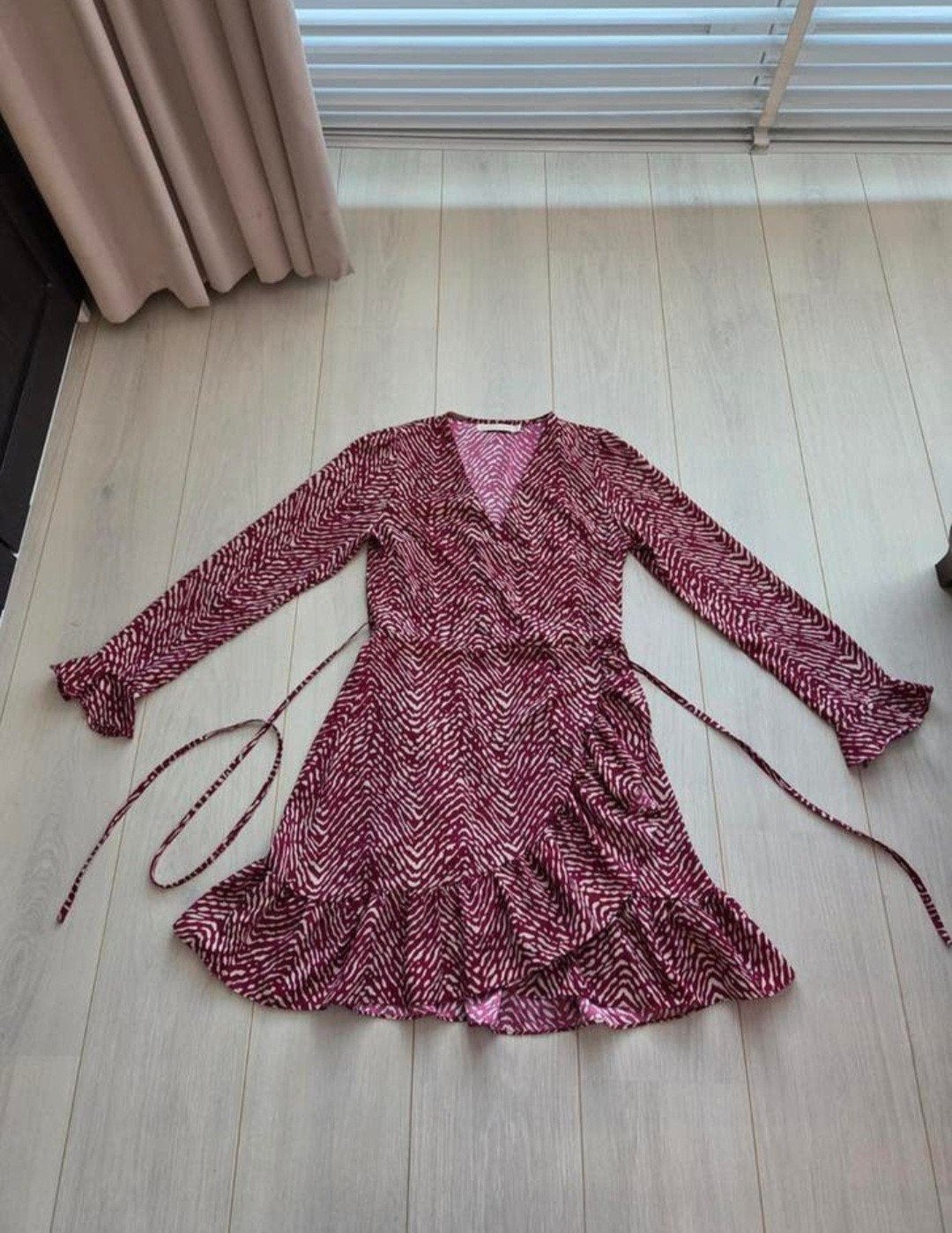 Jurk Retro & Icone 36 S Bordeaux rood creme goud als nieuw, Kleding | Dames, Jurken, Retro & Icone, Ophalen of Verzenden, Zo goed als nieuw