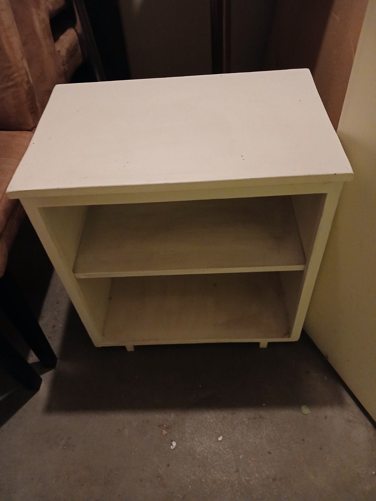 Gratis wit houten, open kastje, Huis en Inrichting, Kasten | Overige, Ophalen of Verzenden, Gebruikt
