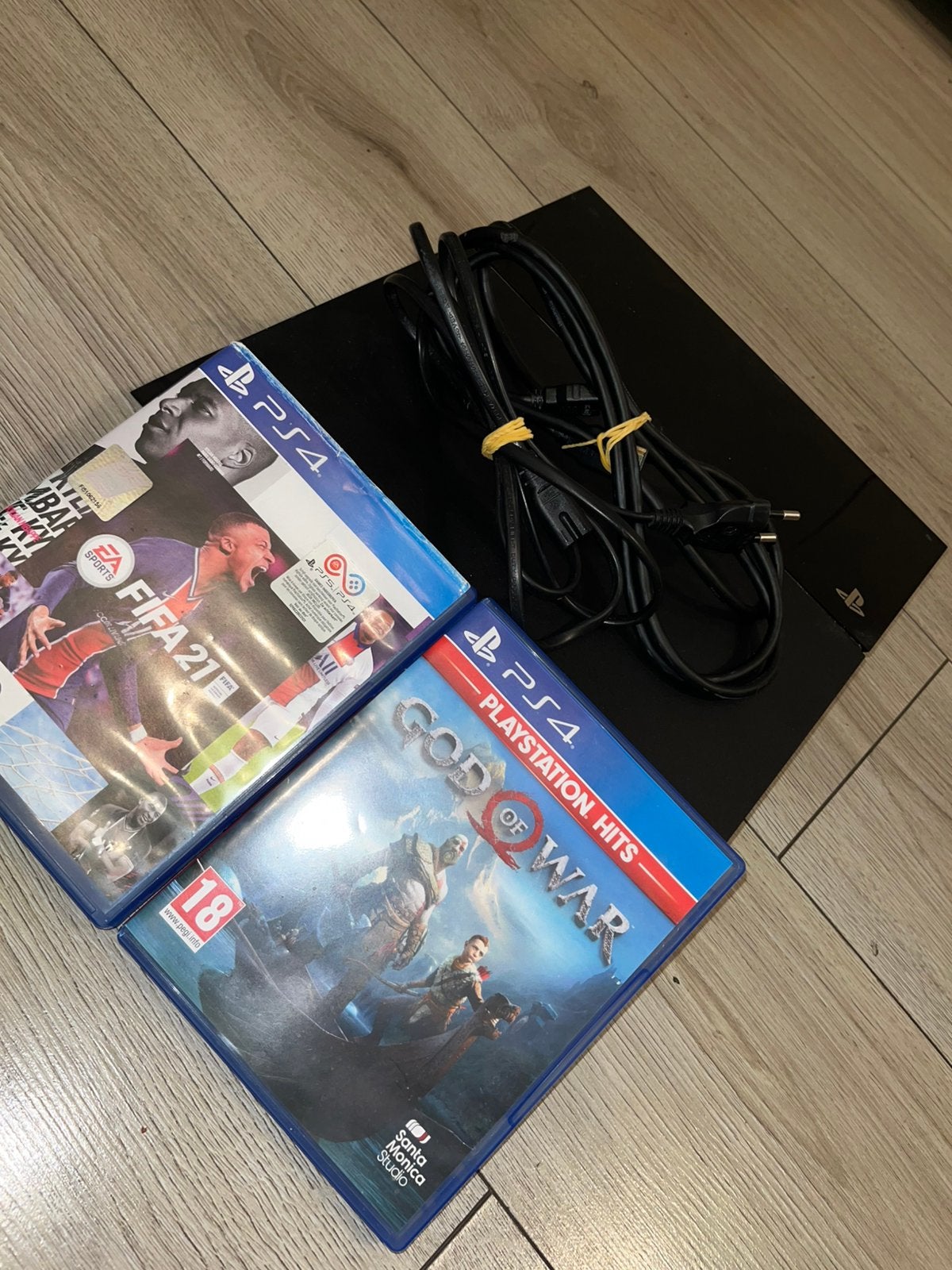 PlayStation4 met god of war en fifa 21 geen controllers, Ophalen of Verzenden, Zonder controller, Original, 500 GB