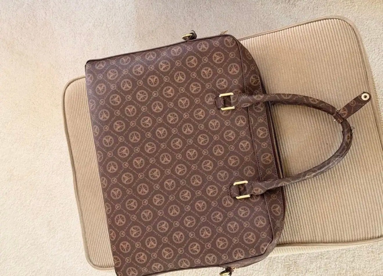 Carlo Colucci Laptoptas / Handtas Bruin met Logo Print, Ophalen, Zo goed als nieuw, Bruin, Handtas
