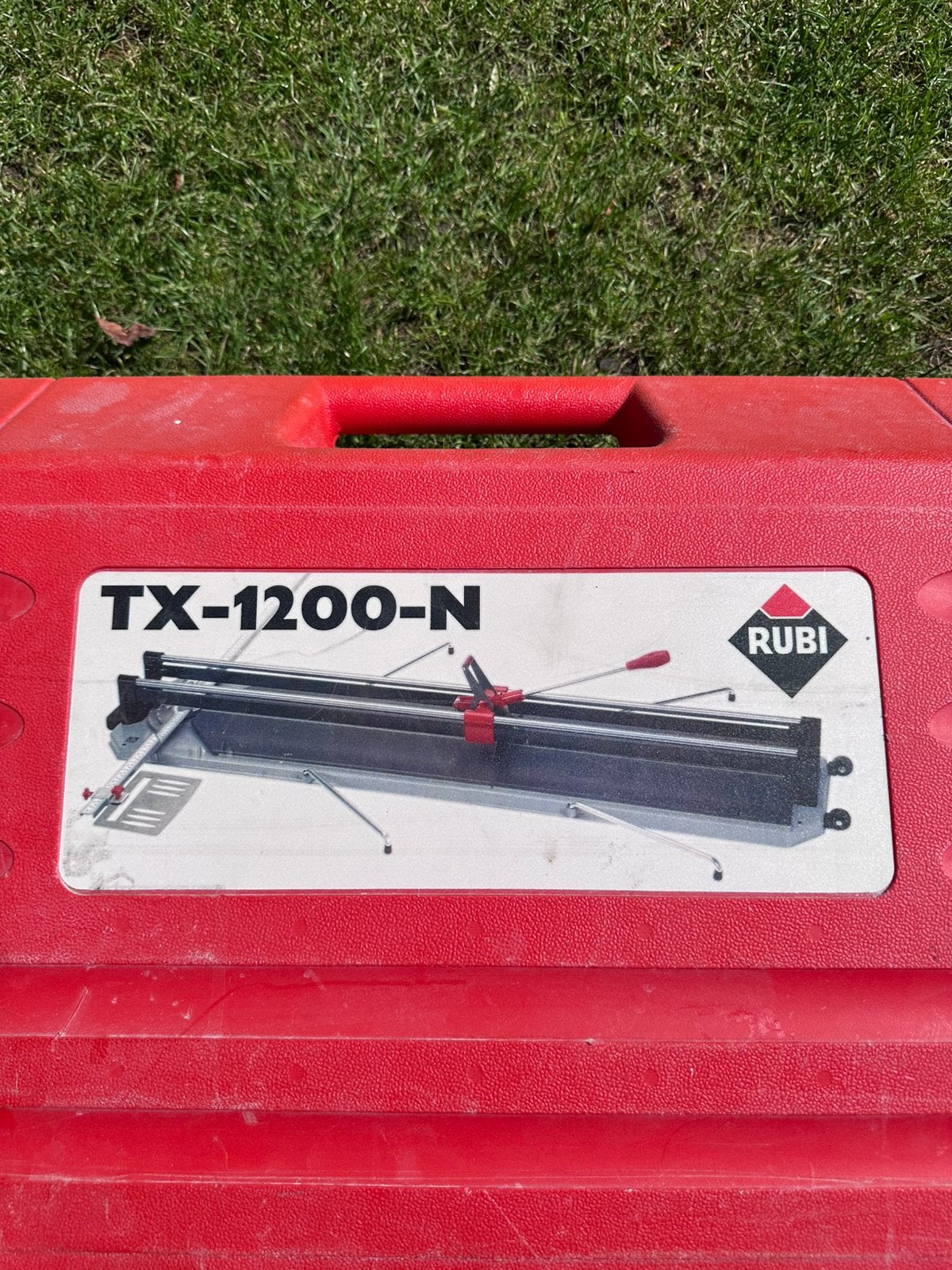 Tegelsnijder 1200 mm zware tegels te huur, Ophalen, Zo goed als nieuw, 1200 watt of meer, 70 mm of meer