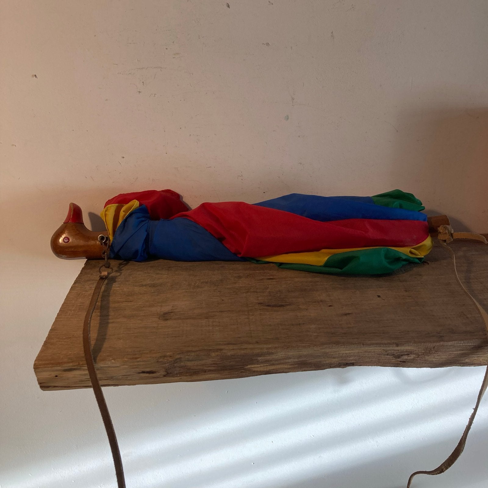 Vintage Regenboog Paraplu met Houten Eendenkop Handvat, Antiek en Kunst, Ophalen of Verzenden