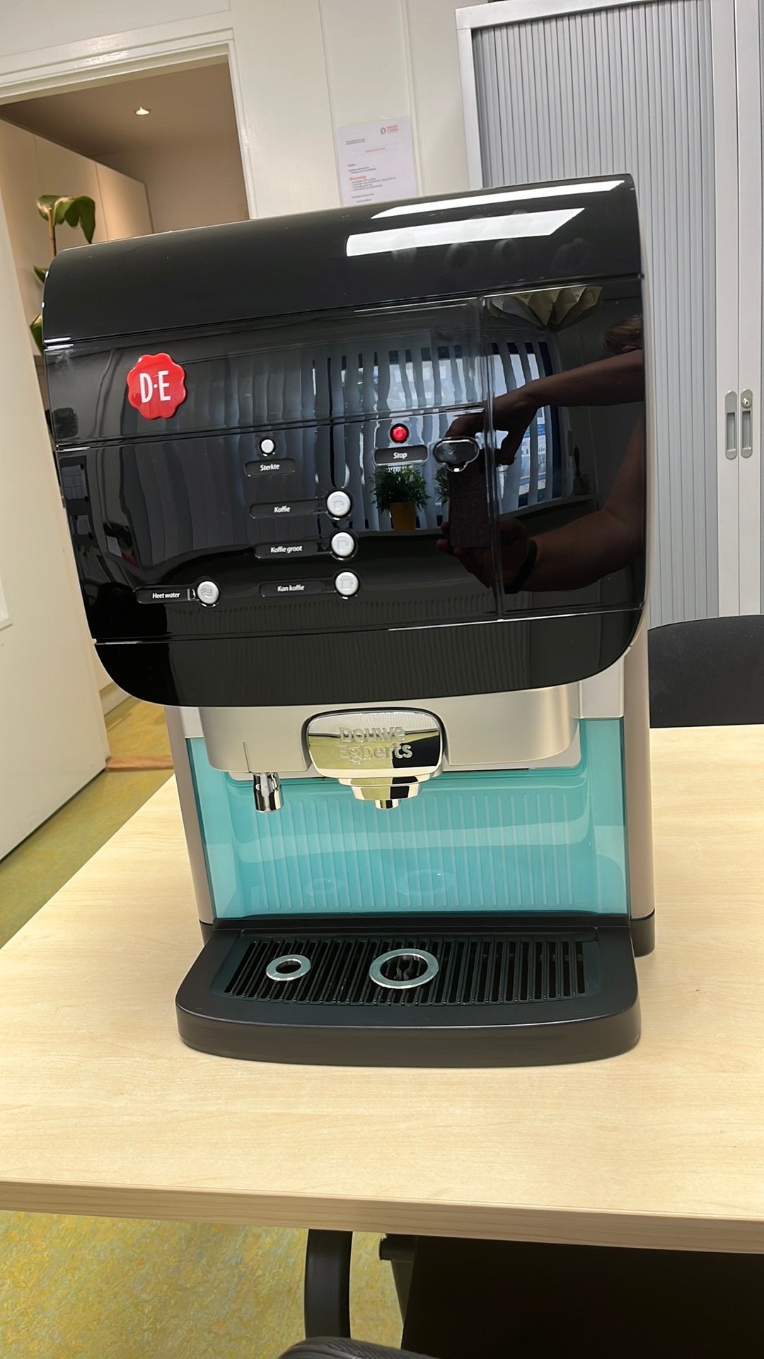 Te koop koffiemachine DE, Ophalen, Gebruikt, 10 kopjes of meer, Koffiemachine