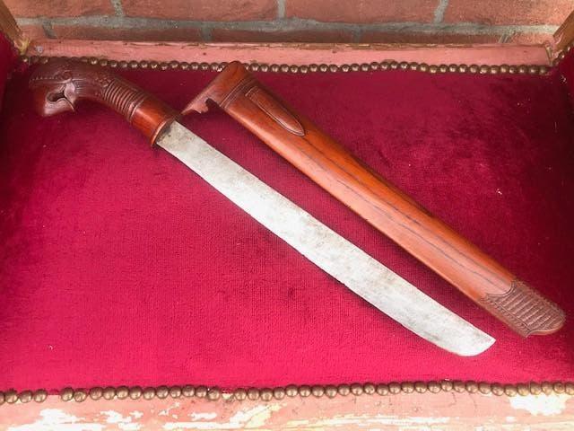 zeer fraaie klewang/ machette uit Sulawesi, Ophalen of Verzenden, Landmacht, Azië, Zwaard of Sabel