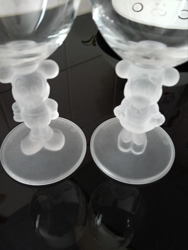 Mickey en Minnie Mouse wijnglazen - Set van 2, Ophalen of Verzenden, Mickey Mouse, Zo goed als nieuw, Servies