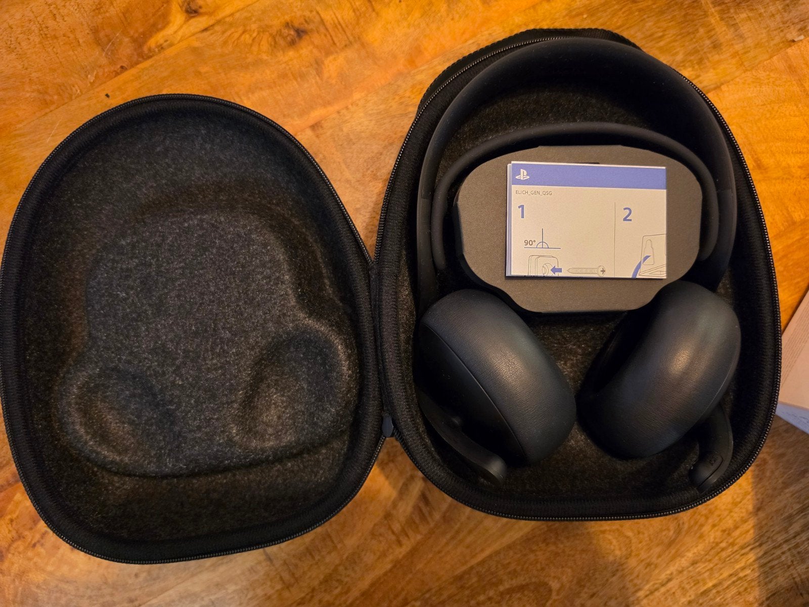 Foto 4 van Sony PlayStation Pulse Elite Wireless Headset