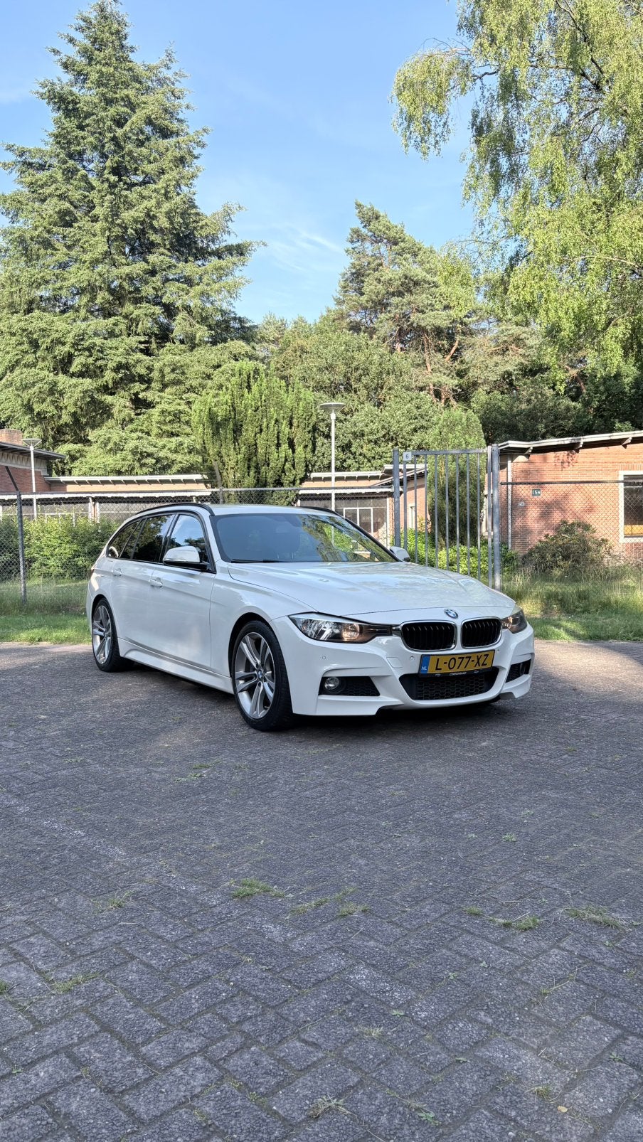 BMW 3-Serie 328i M-Sport | Nw Motor, Auto's, BMW, Zwart, 4 cilinders, Wit, Stationwagon