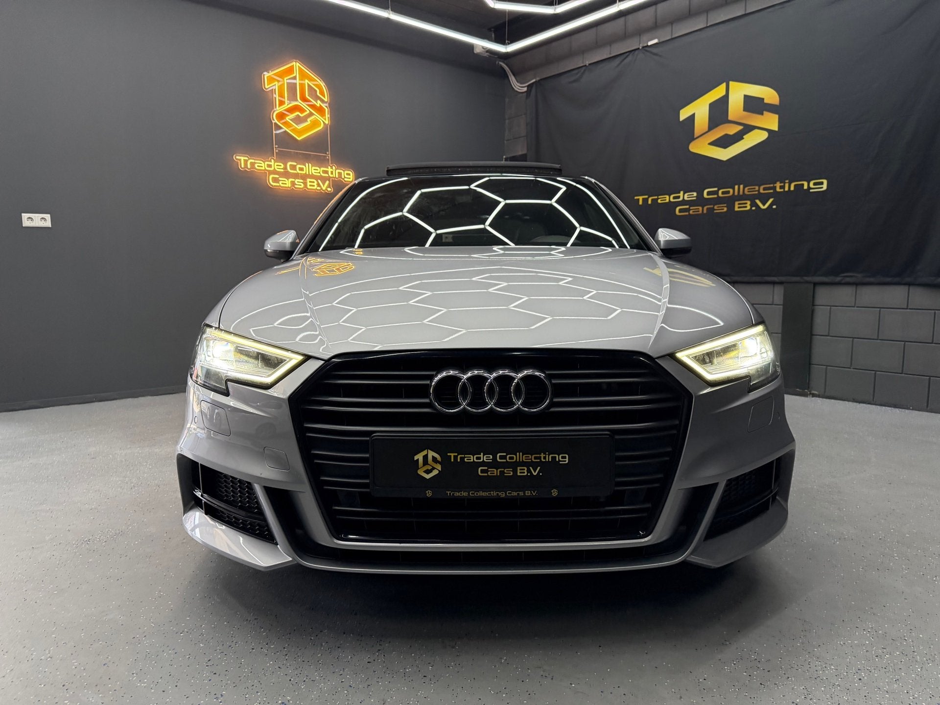 Audi A3 Sportback 35 TFSI Sport S Line Edition PANO-ACC-DIGI, Auto's, 4 cilinders, 150 pk, Bedrijf, 19 km/l