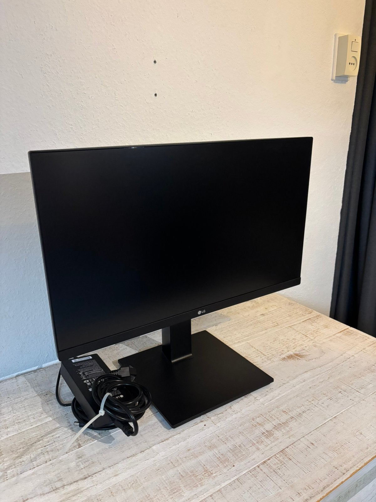 LG beeldscherm monitor, zo goed als nieuw, Computers en Software, Ophalen, Zo goed als nieuw, 60 Hz of minder, IPS