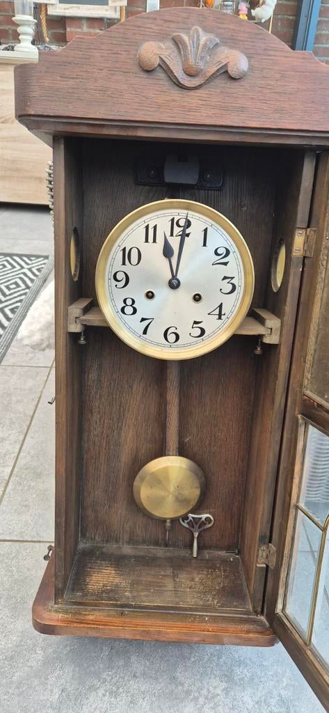 Antieke houten wandklok met slinger, Antiek en Kunst, Antiek | Klokken, Ophalen