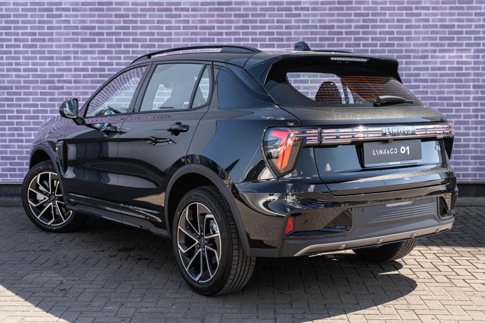 Lynk & Co 01 1.5 Core | GRATIS TREKHAAK | PHEV | Adaptieve C, Auto's, 12 maanden, Euro 6, 4 cilinders, Alcantara