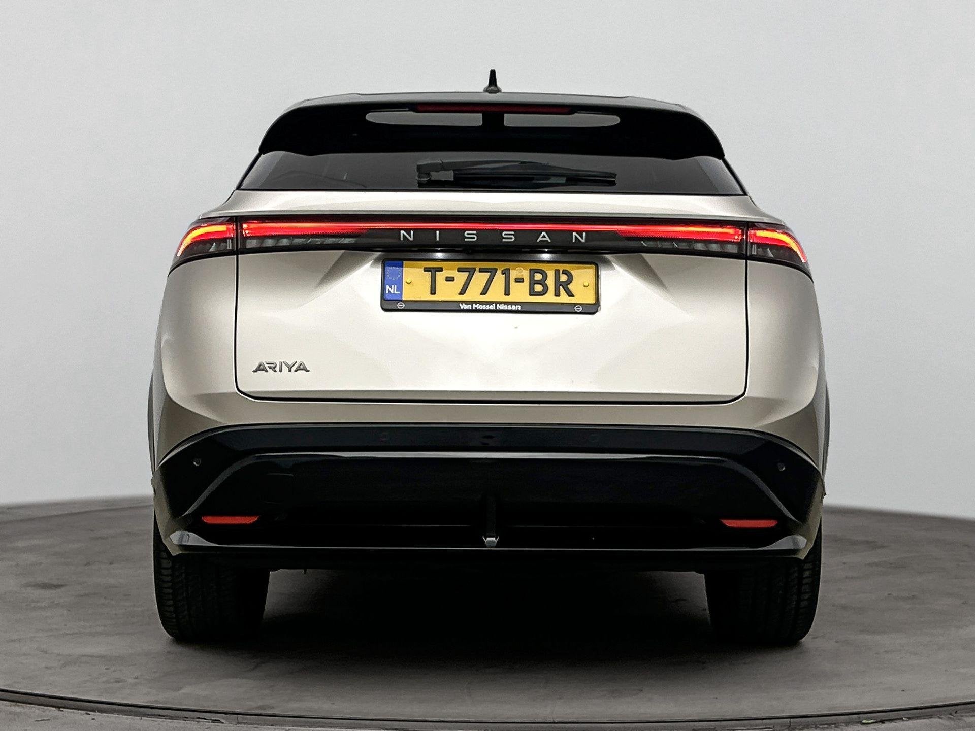 Nissan Ariya Evolve 91 kWh | Head-Up display | Open panorami, Auto's, Gebruikt, 750 kg, Verwarmde buitenspiegels, Ariya