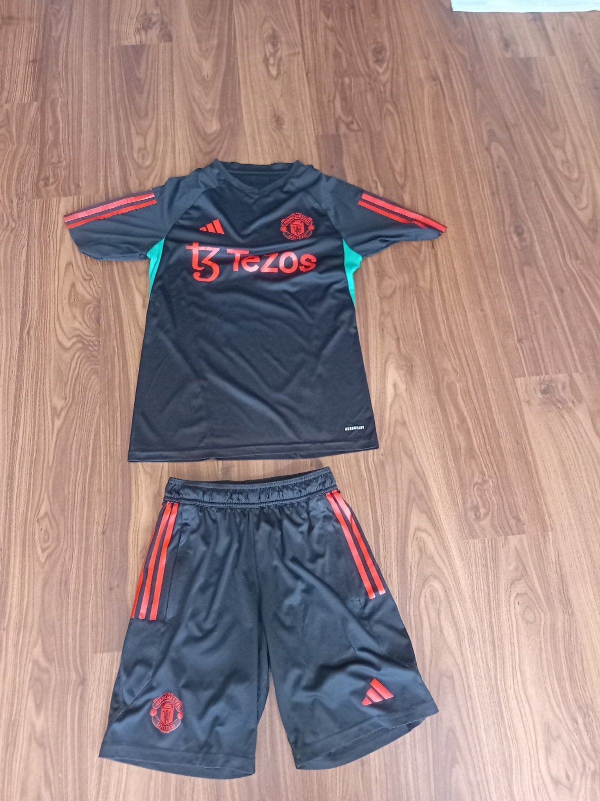 Manchester United tenue - Shirt en Broekje, Ophalen, Zwart, Overige maten, Zo goed als nieuw